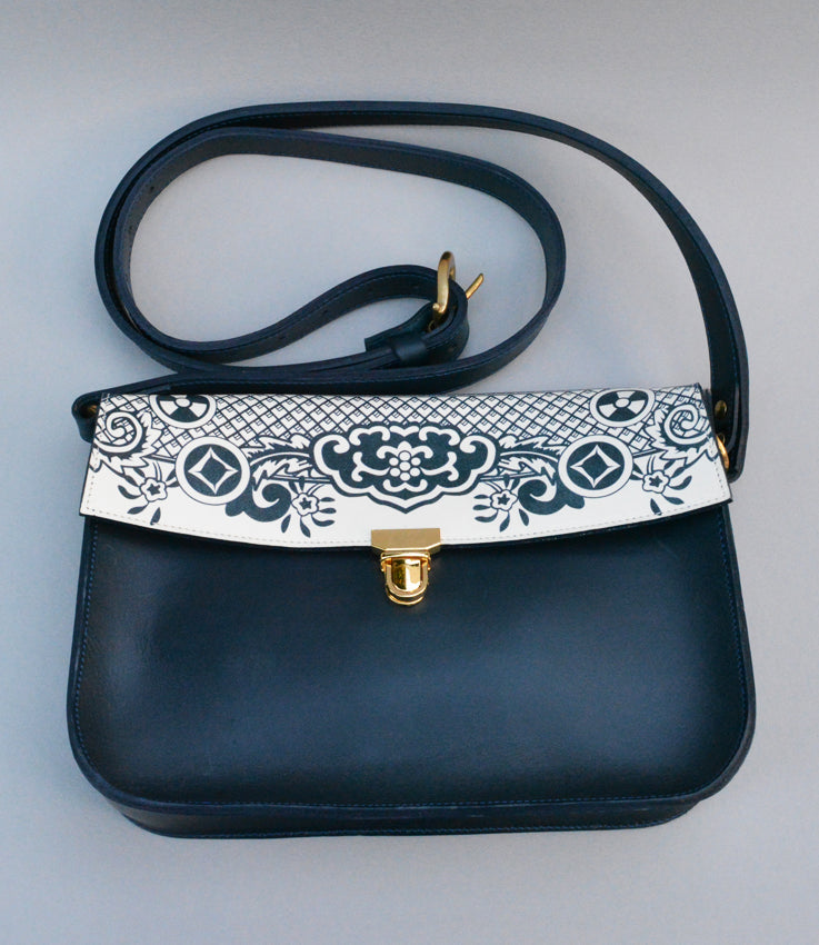 Leather willow print bag